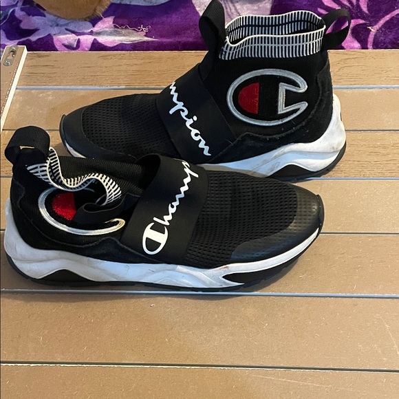 Champion Kids Black and White Sneakers - Picture 1 of 2